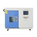 Ilmastoohjattu työpöytäkammio